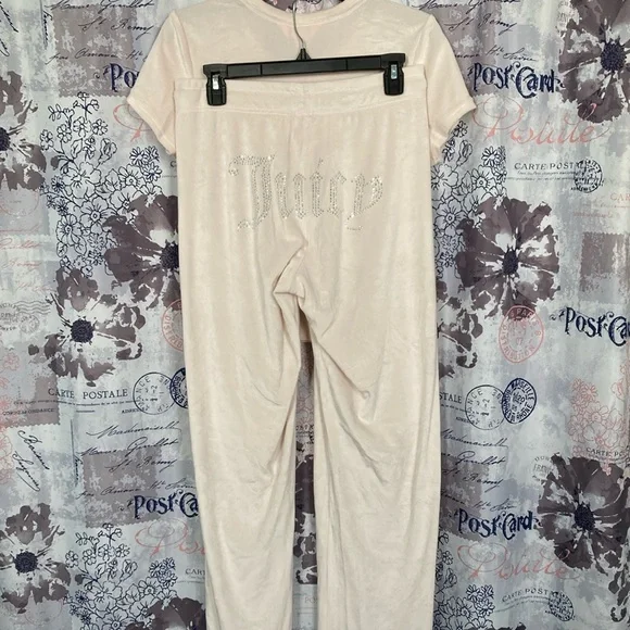 Juicy Couture Cream Velour Lounge Set - Picture 2 of 9